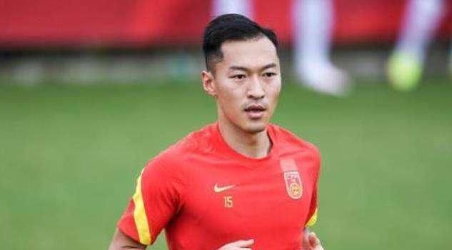 而这两架公务机，一架是从北方飞来，另一架则从遥远的西南印度洋彻夜飞行而至。